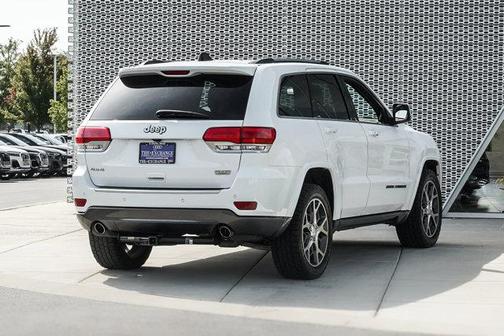 2018 Jeep Grand Cherokee Sterling Edition