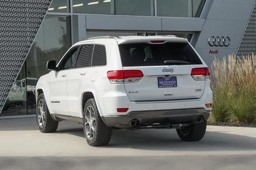 2018 Jeep Grand Cherokee Sterling Edition