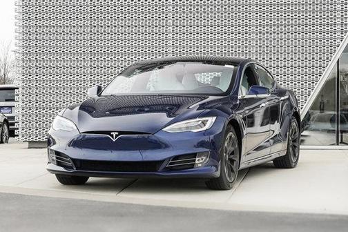 2018 Tesla Model S 75D