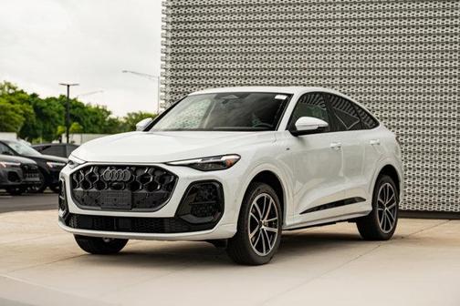 Glacier 2026 Audi Q5 Sportback Premium Plus TFSI quattro S tronic