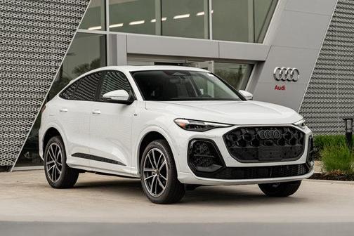 Glacier 2026 Audi Q5 Sportback Premium Plus TFSI quattro S tronic