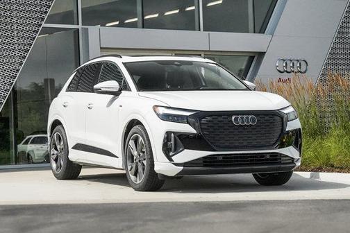 2024 Audi Q4 e-tron Premium Plus 55 quattro