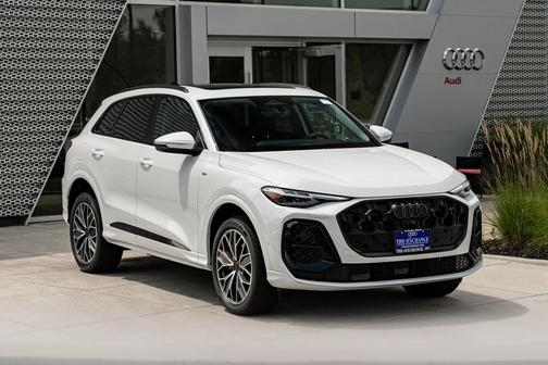 Glacier 2026 Audi Q5 Premium Plus TFSI quattro S tronic