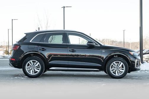 2023 Audi Q5 45 S line Premium