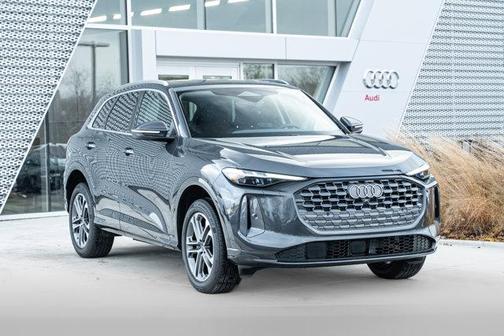 2025 Audi Q5 Premium Plus TFSI quattro S tronic