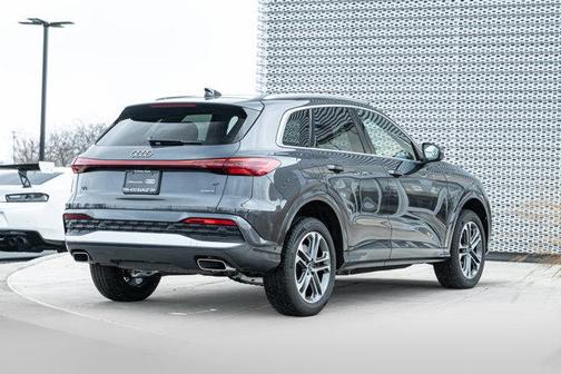 2025 Audi Q5 Premium Plus TFSI quattro S tronic