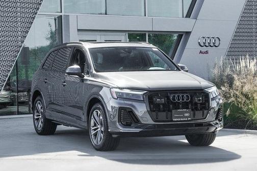 2025 Audi Q7 45 Premium Plus