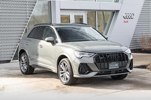 2025 Audi Q3 Premium 45 TFSI S line quattro Tiptronic