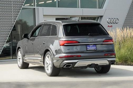 2025 Audi Q7 55 Premium Plus