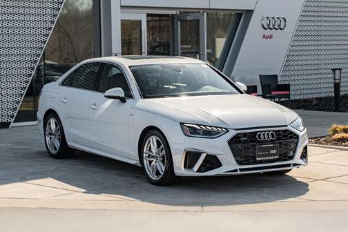 Glacier White Metallic 2023 Audi A4 45 S line Premium Plus