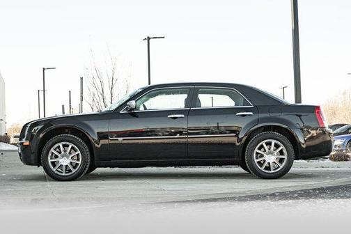 2010 Chrysler 300C Base