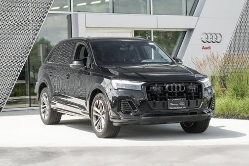 2025 Audi Q7 45 Premium Plus