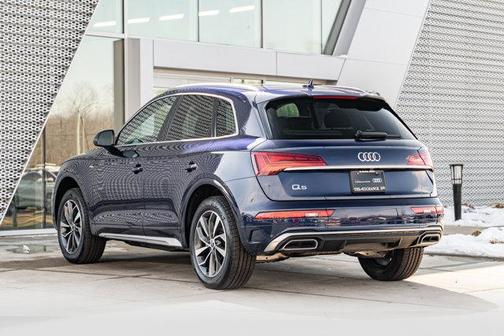 2023 Audi Q5 45 S line Premium
