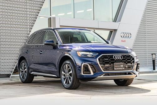 Navarra Blue Metallic 2023 Audi Q5 45 S line Premium
