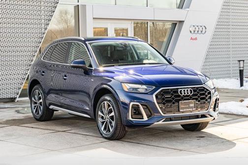 2023 Audi Q5 45 S line Premium