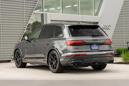 Daytona Gray Pearl Effect 2026 Audi SQ7 4.0T Premium Plus