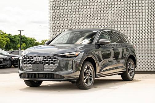 Tambora 2026 Audi Q5 Premium TFSI quattro S tronic