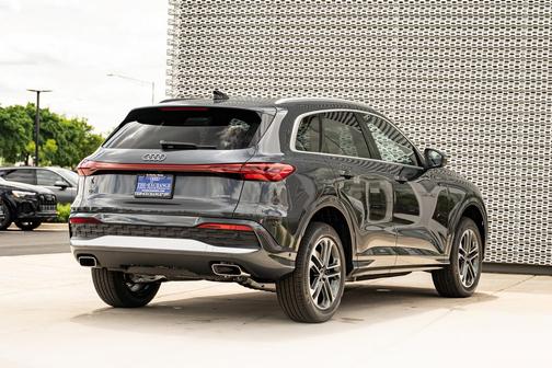 Tambora 2026 Audi Q5 Premium TFSI quattro S tronic