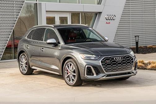 Daytona Gray Pearl Effect 2021 Audi SQ5 3.0T Premium Plus