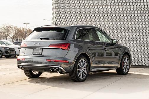 Daytona Gray Pearl Effect 2021 Audi SQ5 3.0T Premium Plus