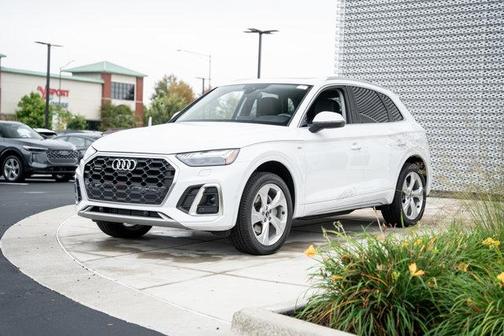 2023 Audi Q5 45 S line Prestige