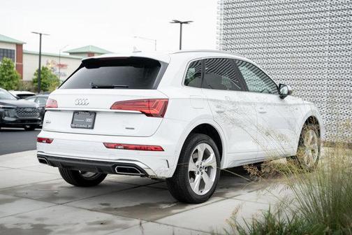 2023 Audi Q5 45 S line Prestige