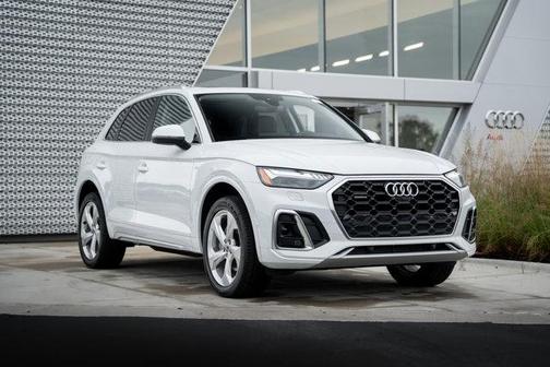2023 Audi Q5 45 S line Prestige
