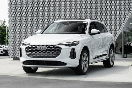 2025 Audi Q5 Premium Plus