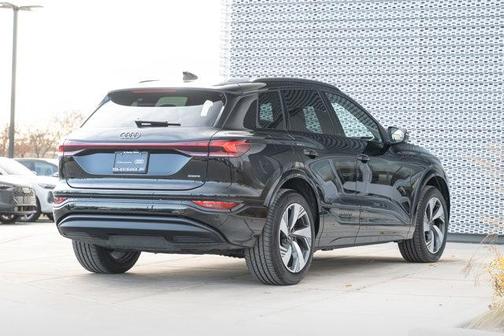 2025 Audi Q6 e-tron Premium Plus quattro