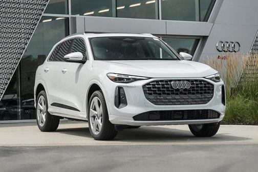 2025 Audi Q5 Premium Plus