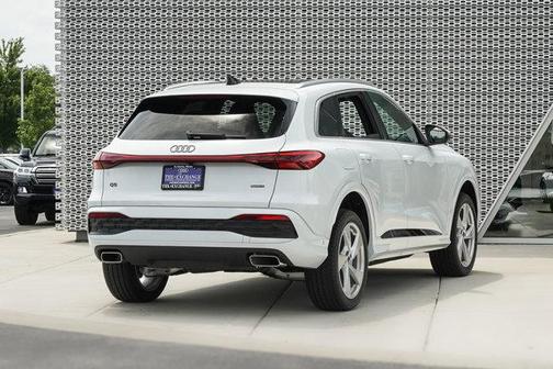 2025 Audi Q5 Premium Plus