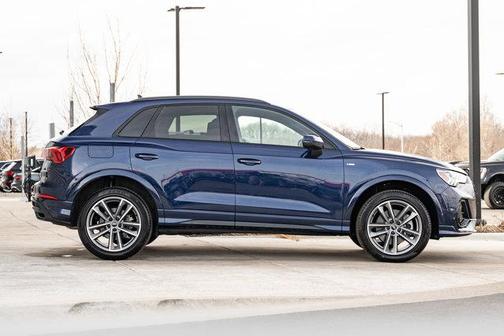 2025 Audi Q3 Premium 45 TFSI S line quattro Tiptronic