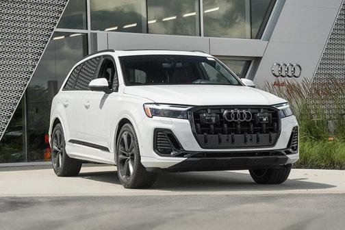 2025 Audi Q7 55 Premium Plus
