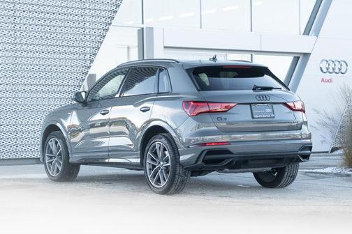 2025 Audi Q3 Premium 45 TFSI S line quattro Tiptronic
