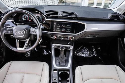 2022 Audi Q3 45 S line Premium