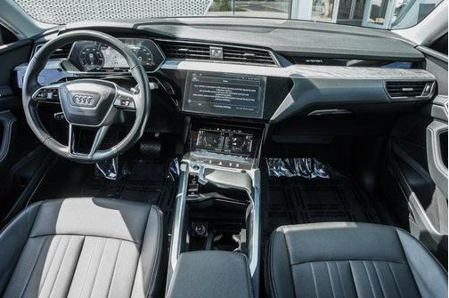 2022 Audi e-tron Sportback S line Premium Plus