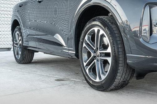 2025 Audi Q5 Premium TFSI quattro S tronic