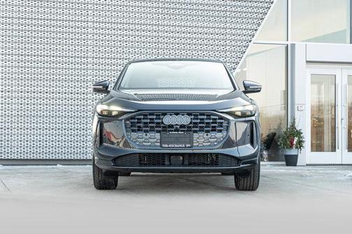 2025 Audi Q5 Premium TFSI quattro S tronic