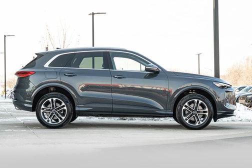 2025 Audi Q5 Premium TFSI quattro S tronic
