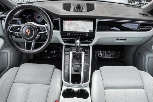 2019 Porsche Macan S