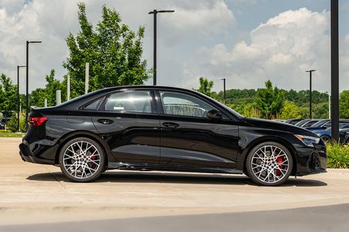 Mythos 2026 Audi RS 3 TFSI quattro S tronic