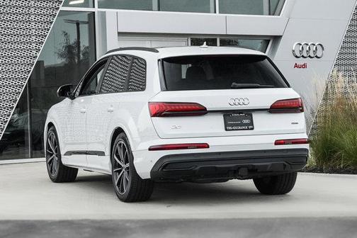 2022 Audi Q7 55 Prestige