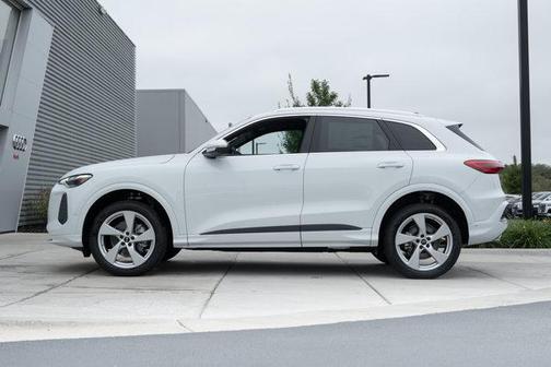 2025 Audi Q5 Premium Plus TFSI quattro S tronic