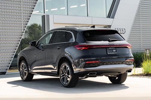Gray Metallic 2025 Audi Q5 Premium Plus TFSI quattro S tronic