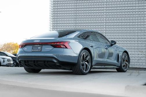 2023 Audi RS e-tron GT quattro