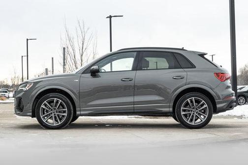 2025 Audi Q3 Premium 45 TFSI S line quattro Tiptronic