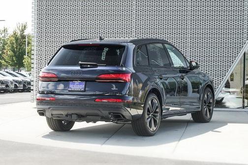 2025 Audi Q7 55 Premium Plus