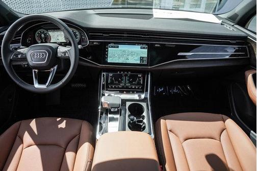 2025 Audi Q7 55 Premium Plus