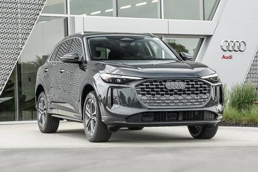 2025 Audi Q5 Premium Plus
