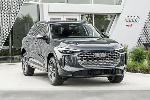 2025 Audi Q5 Premium Plus